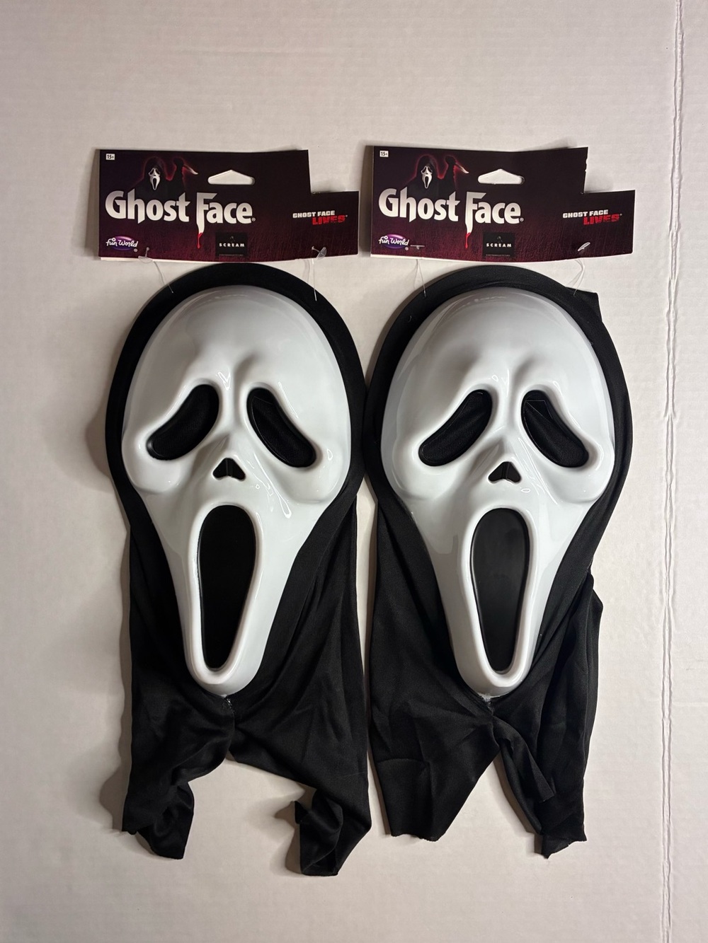 2 Fun World Ghost Face Lives Mask Scream Halloween Slip On Costume Bundle